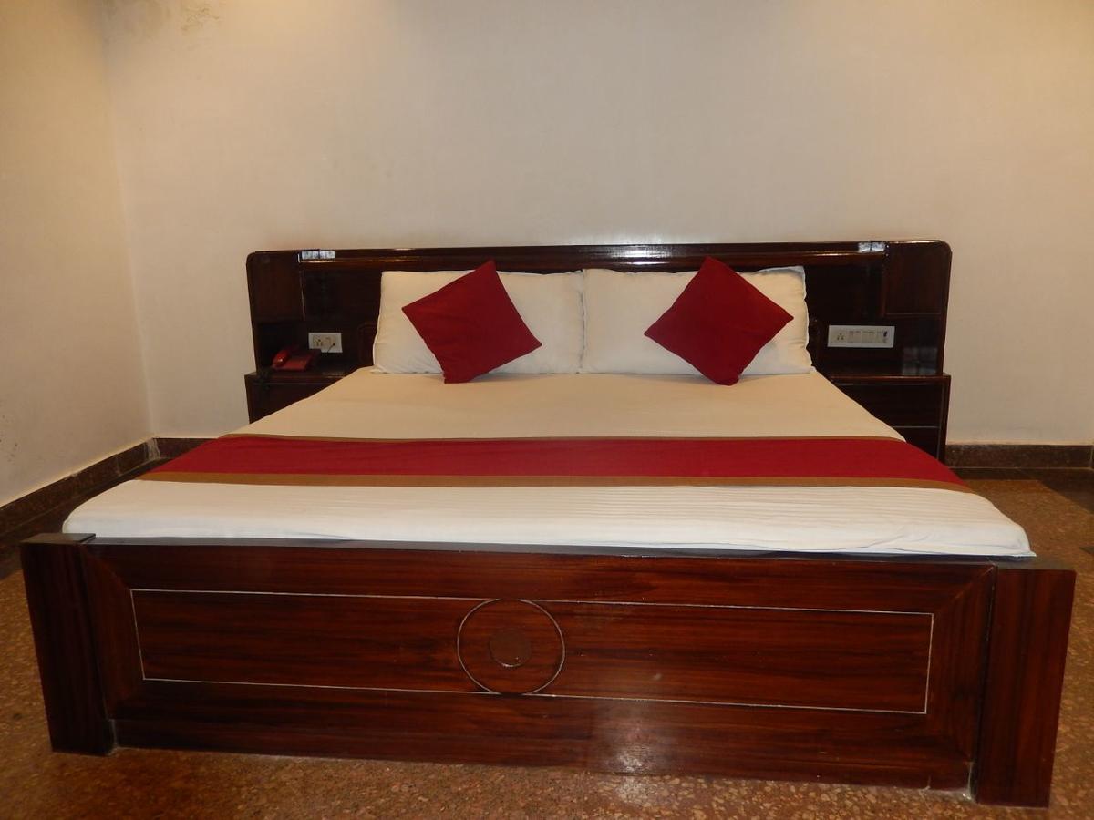 White House Tourist Lodge Nueva Delhi Exterior foto